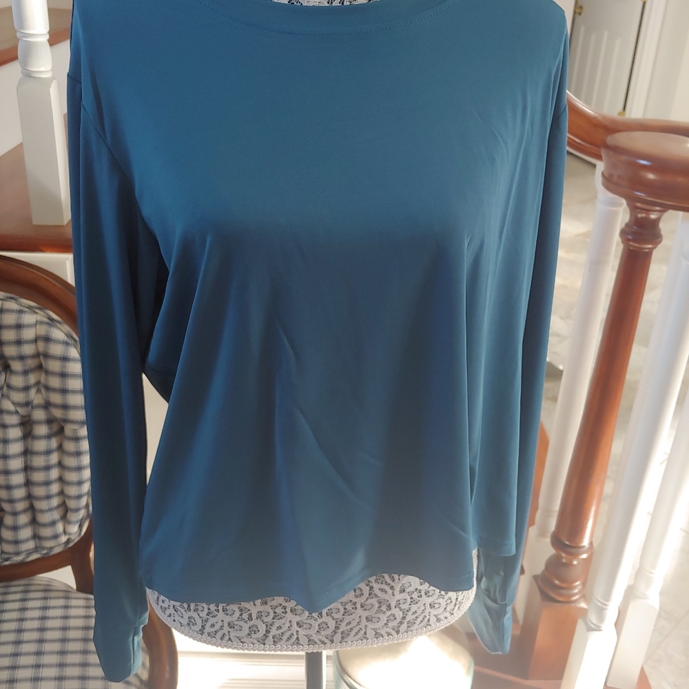 Real essentials round neck long sleeve t-shirt 90% polyester 10% spandex XXL